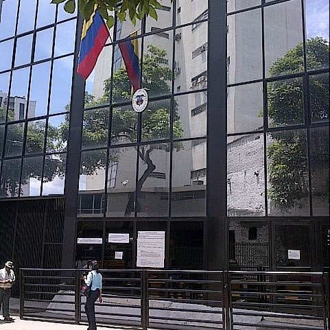 179 mil colombianos en Venezuela votarán en primera vuelta presidencial ...