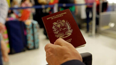 Oficializan validez en Colombia de pasaportes venezolanos vencidos