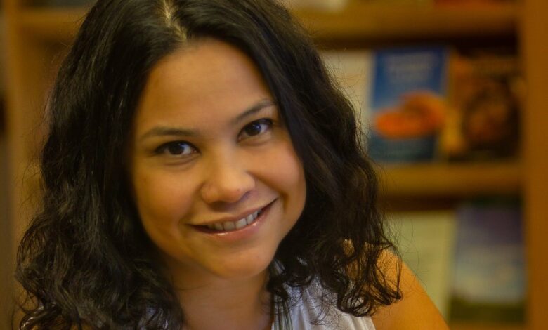“Exangüe”: una trama de sexo, sangre e investigaciones policiales