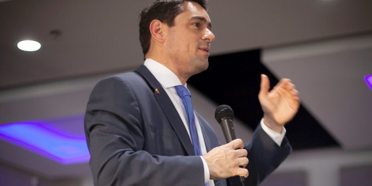 Vecchio agradece a EEUU TPS